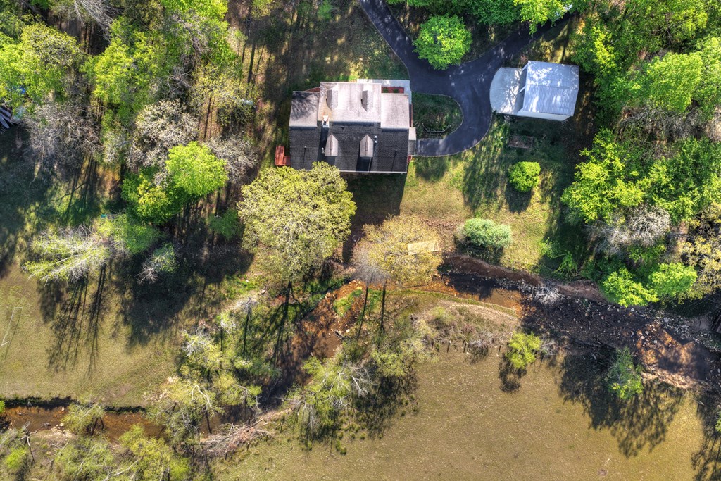 863 Woodland Drive