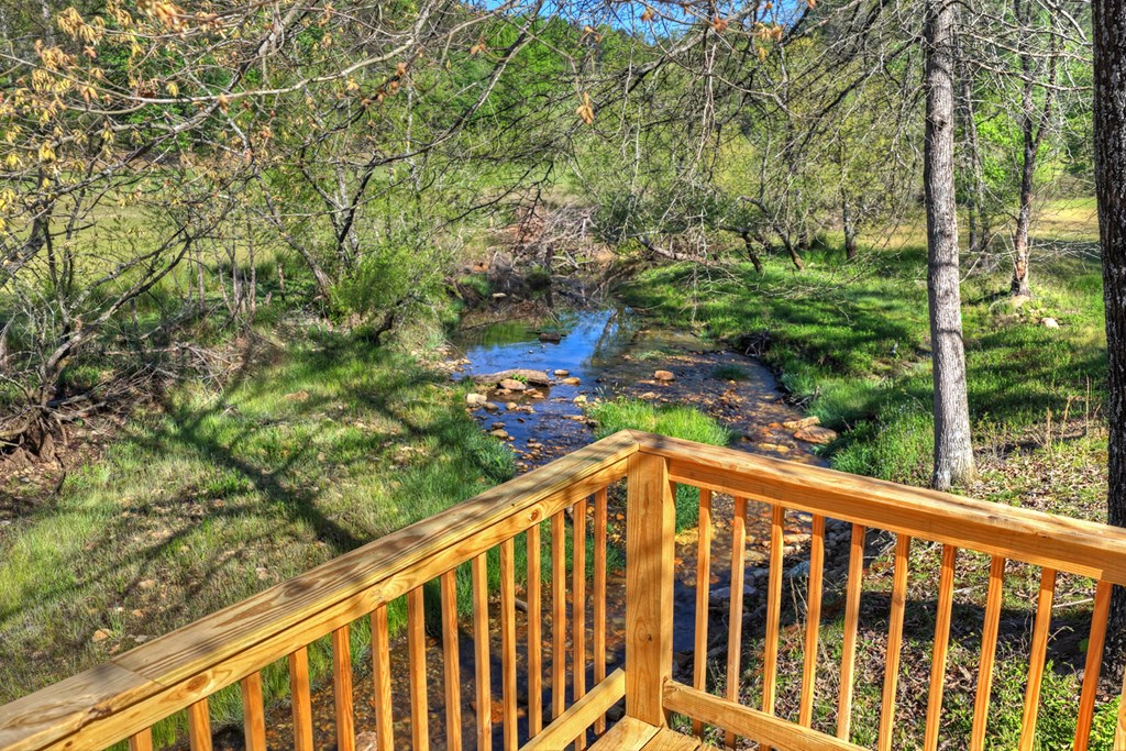 863 Woodland Drive