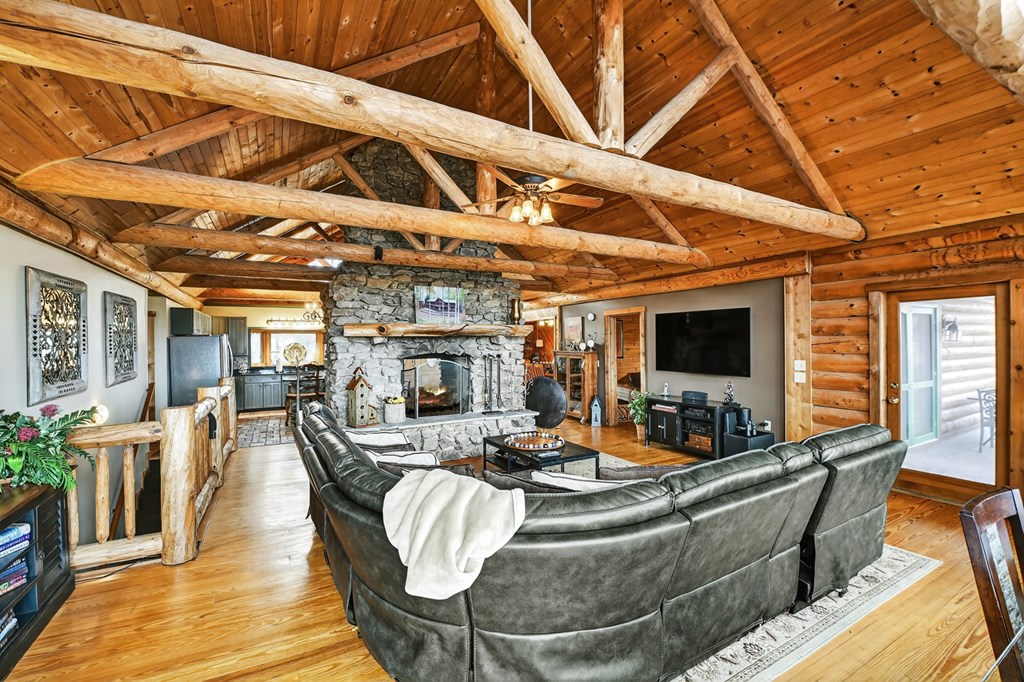 260 Observation Lane