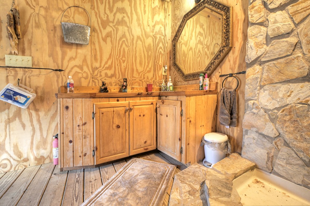 260 Observation Lane