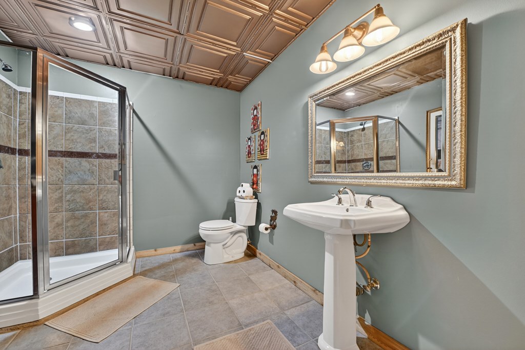 260 Observation Lane