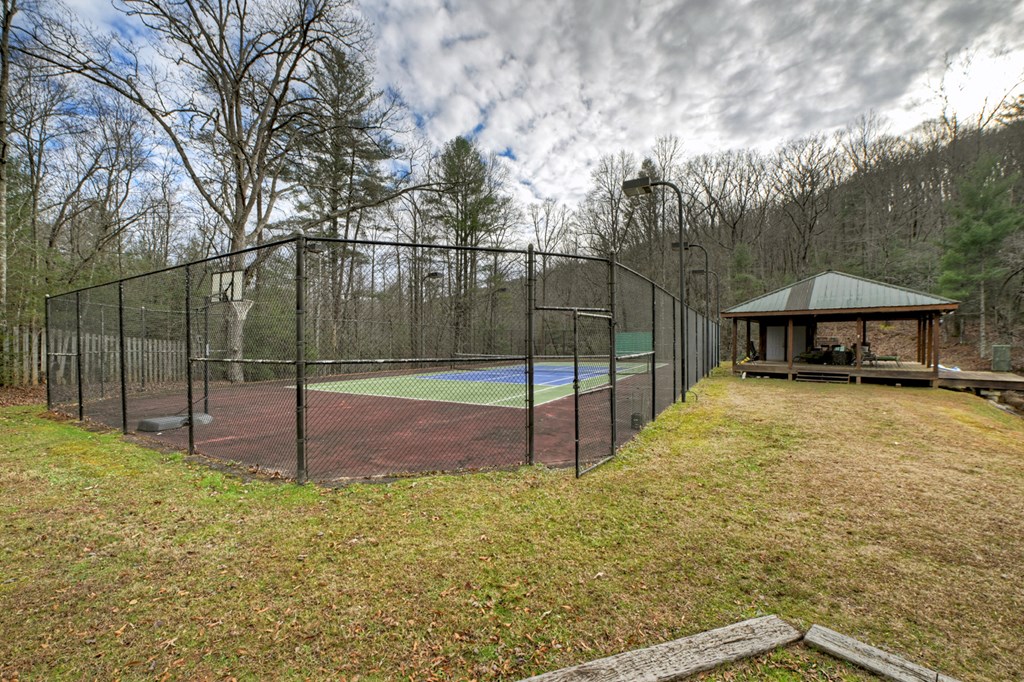 260 Observation Lane