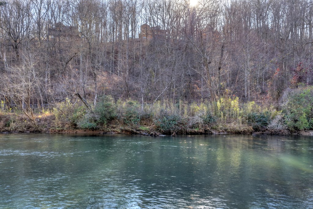 315 River Retreat Road