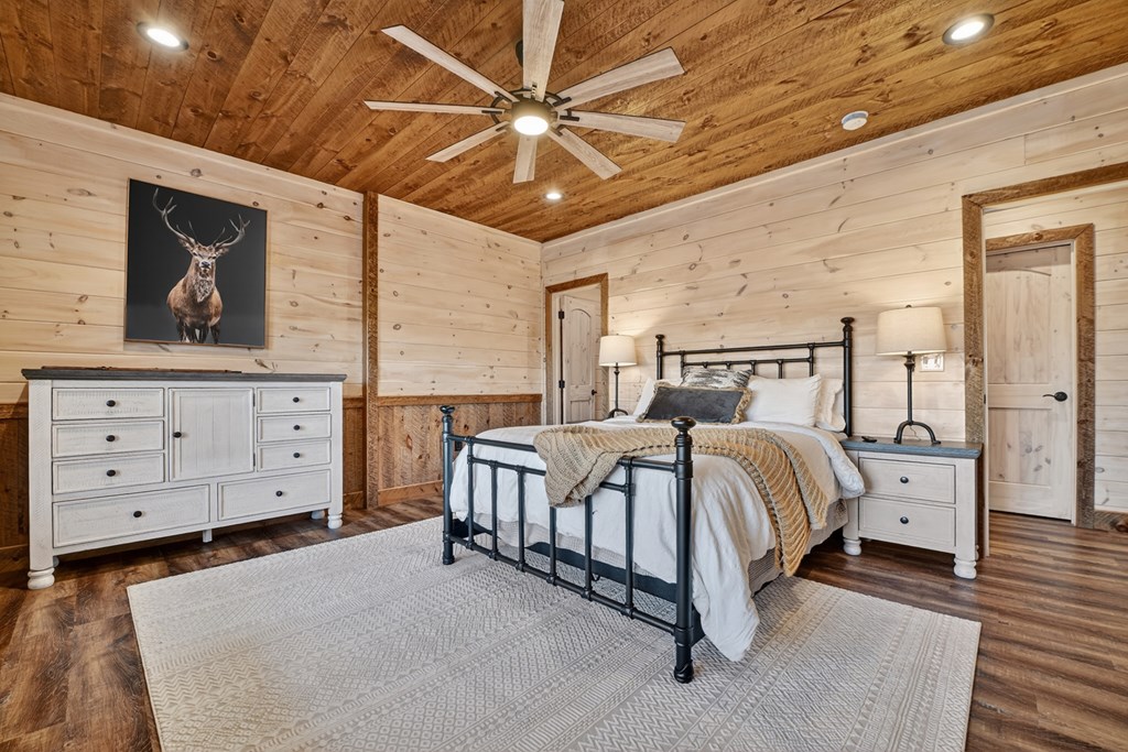 315 River Retreat Road