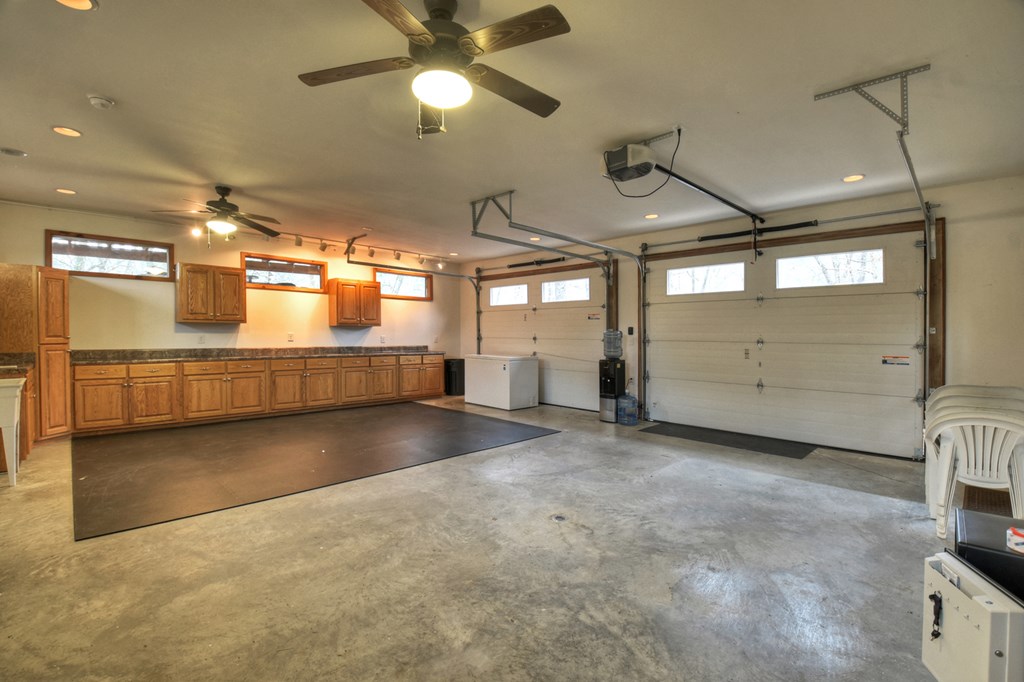 1175 Lickskillet Circle