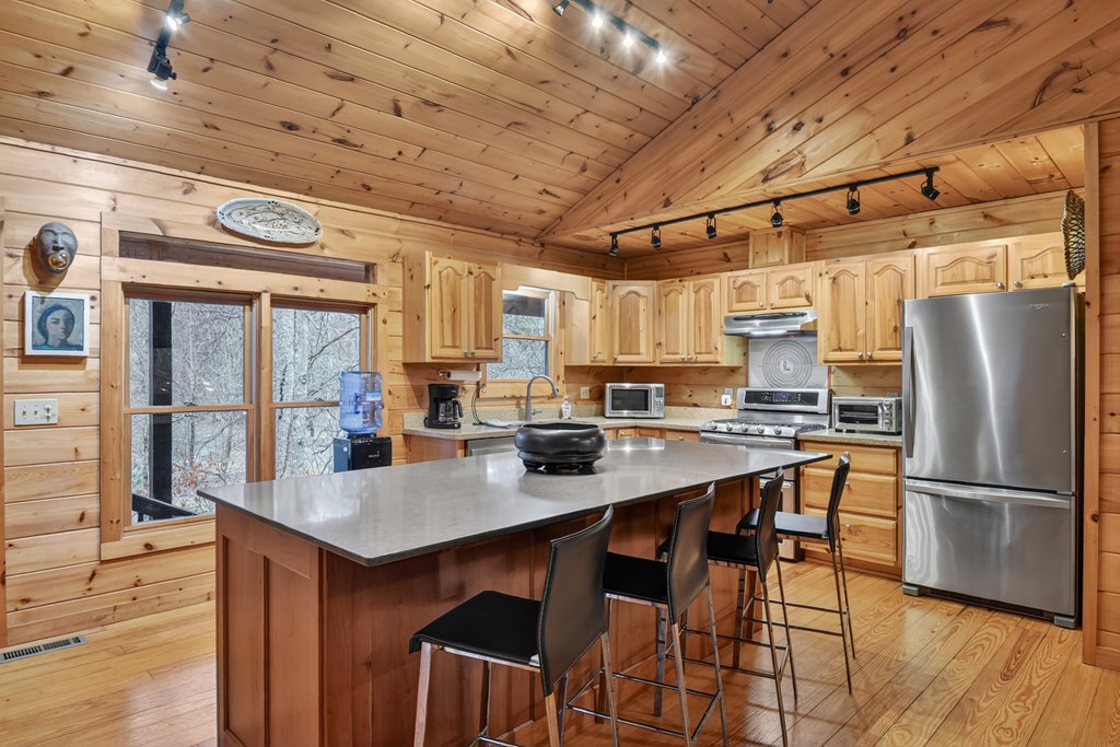 1175 Lickskillet Circle