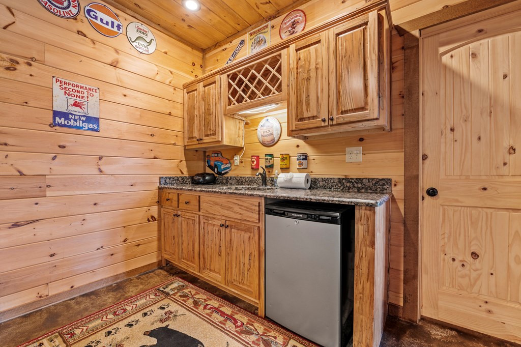 222 Brooks Ridge Road