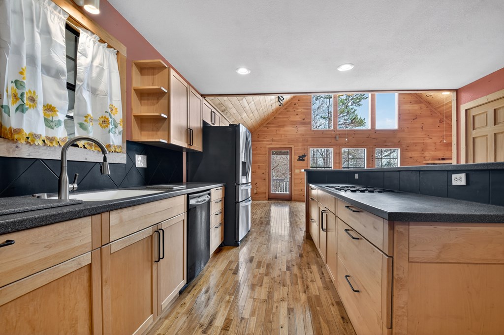 222 Mountain Hideaway Lane