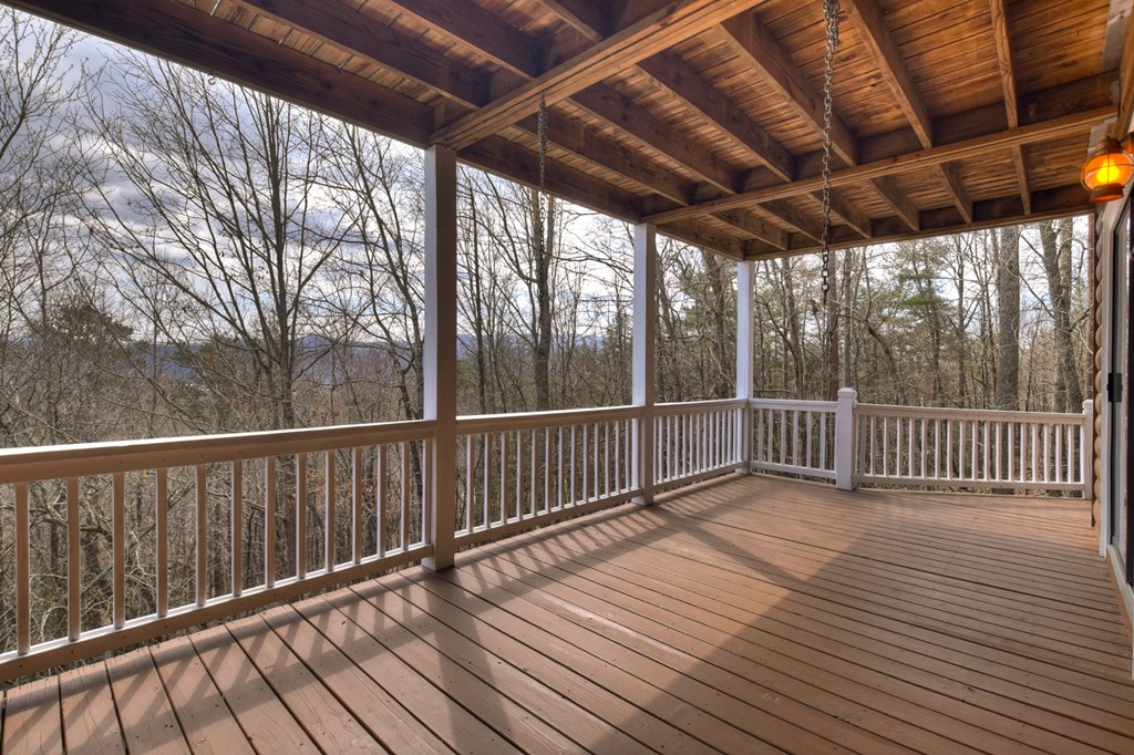 222 Mountain Hideaway Lane