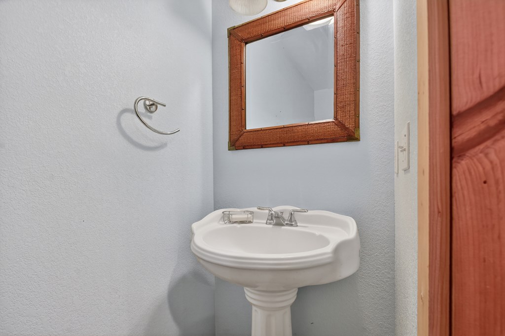 222 Mountain Hideaway Lane