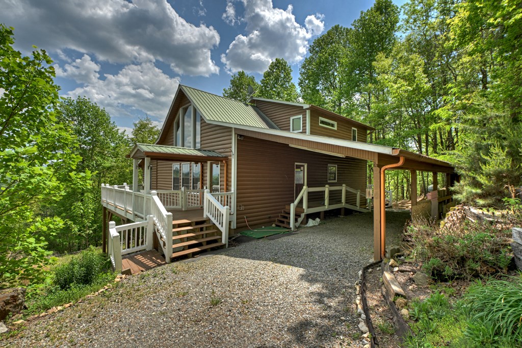 222 Mountain Hideaway Lane