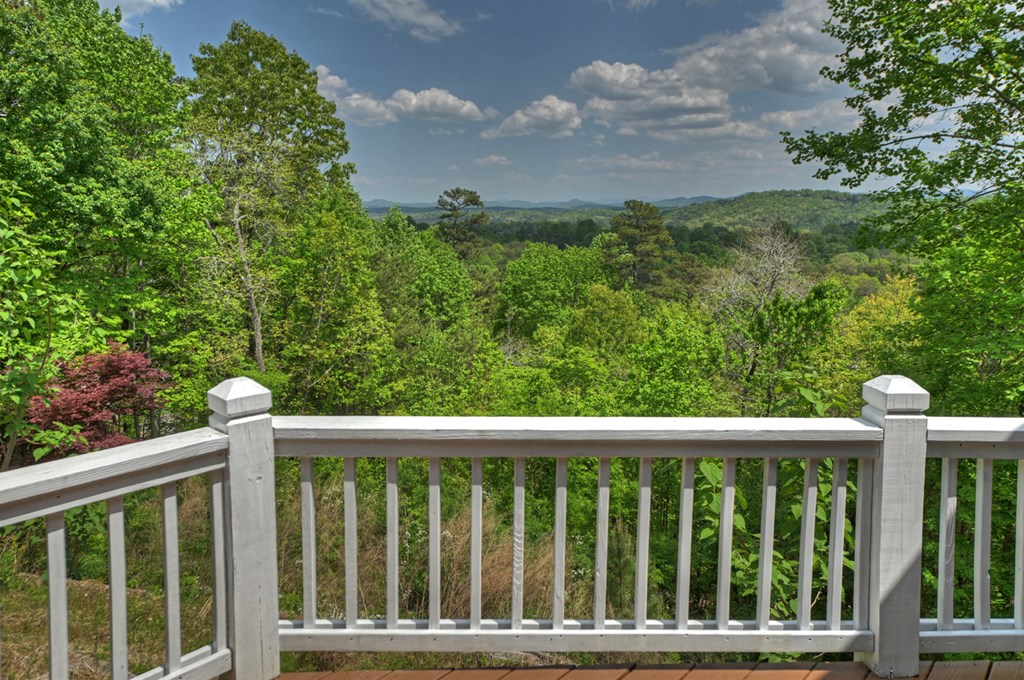 222 Mountain Hideaway Lane