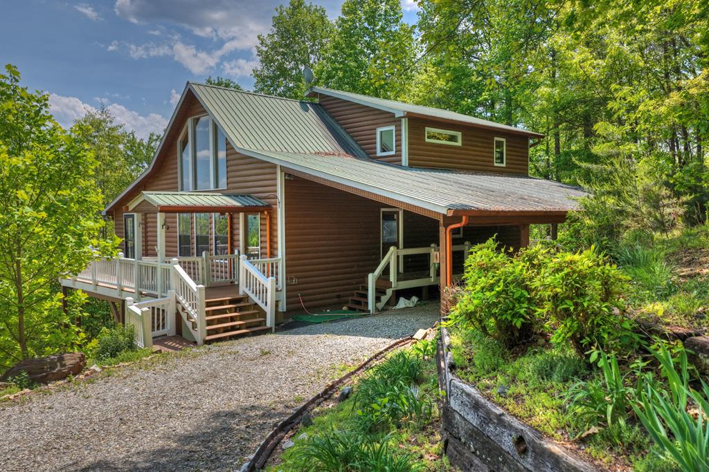 222 Mountain Hideaway Lane