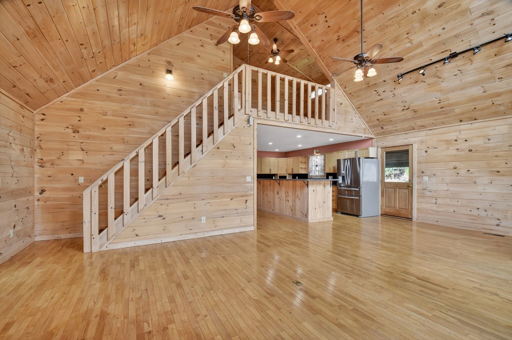 222 Mountain Hideaway Lane