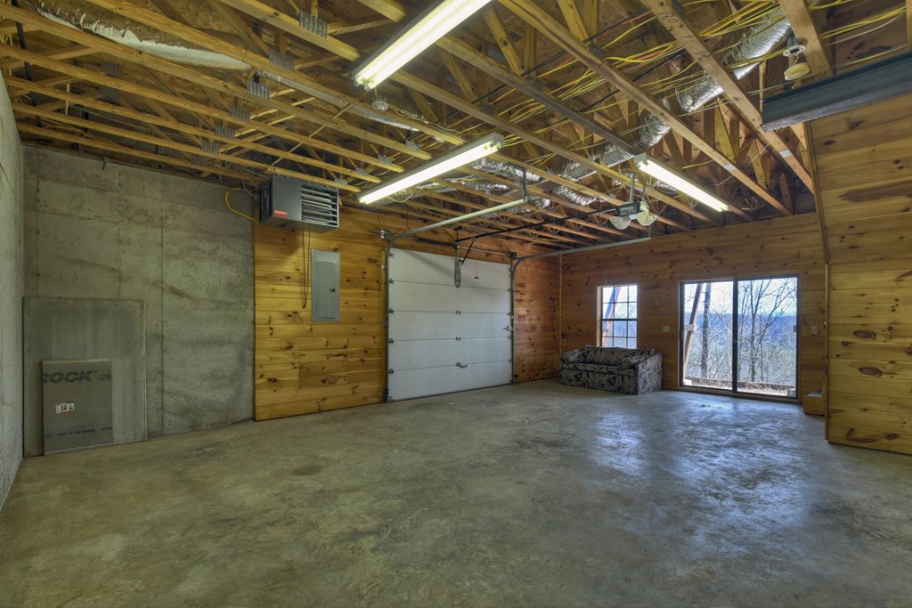 222 Mountain Hideaway Lane