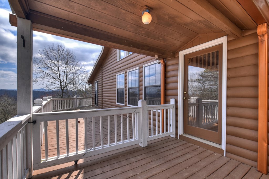 222 Mountain Hideaway Lane