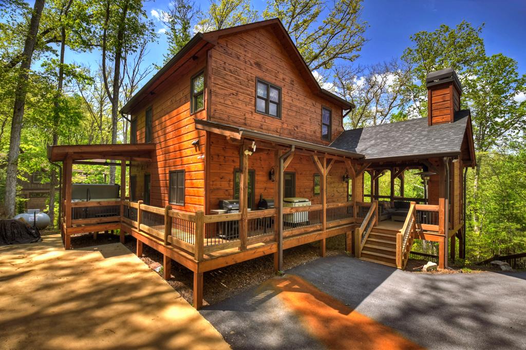 1601 Shady Falls Road