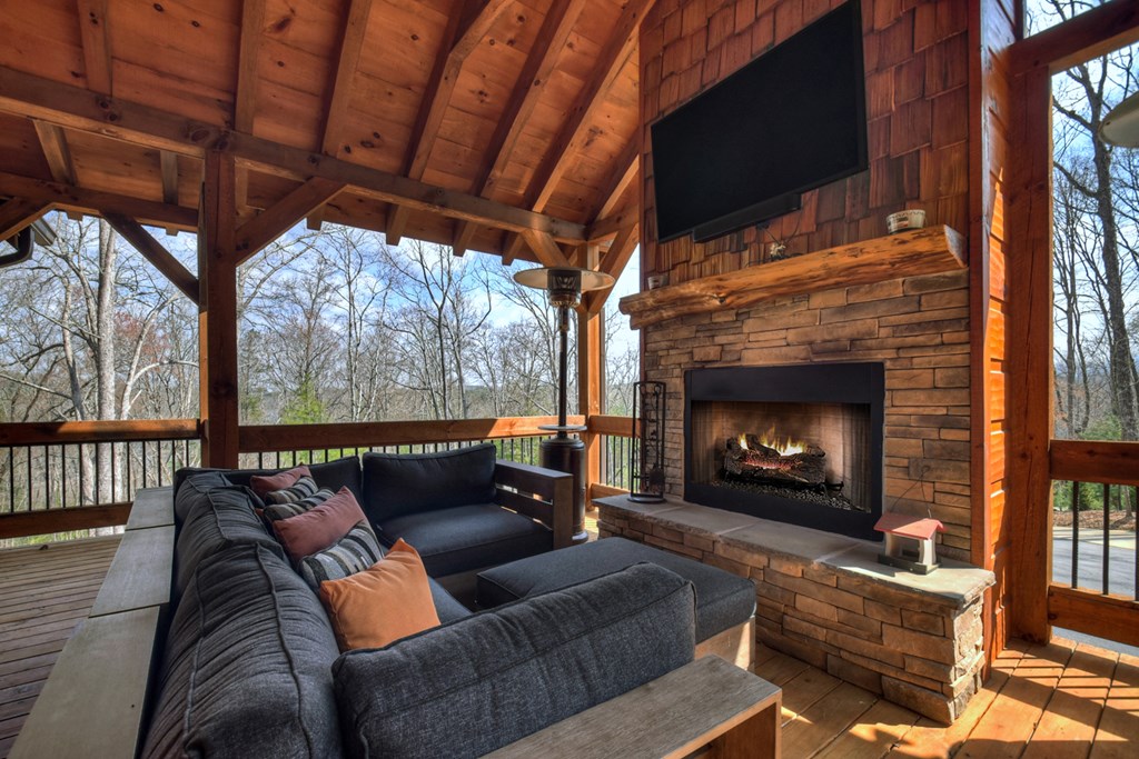 1601 Shady Falls Road