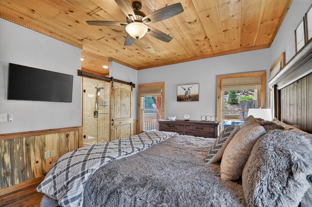 1601 Shady Falls Road