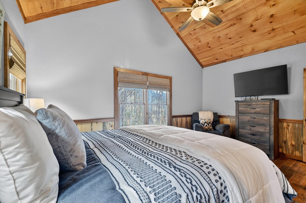 1601 Shady Falls Road