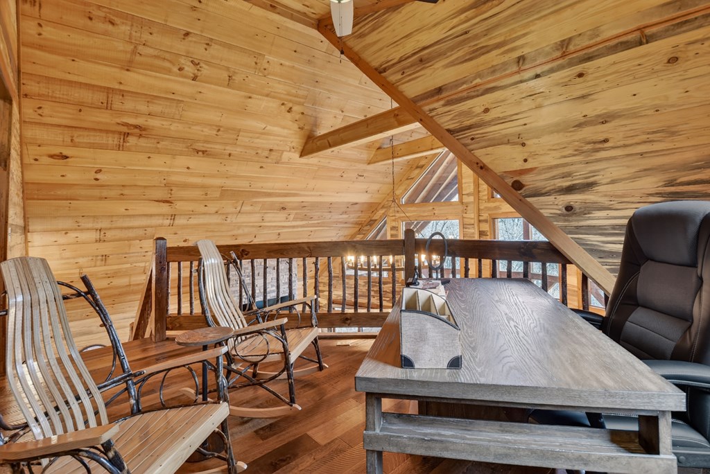 1601 Shady Falls Road