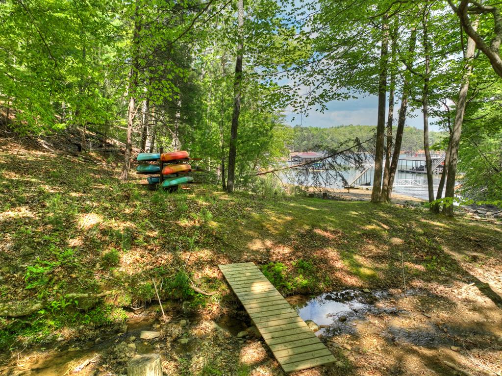 1601 Shady Falls Road