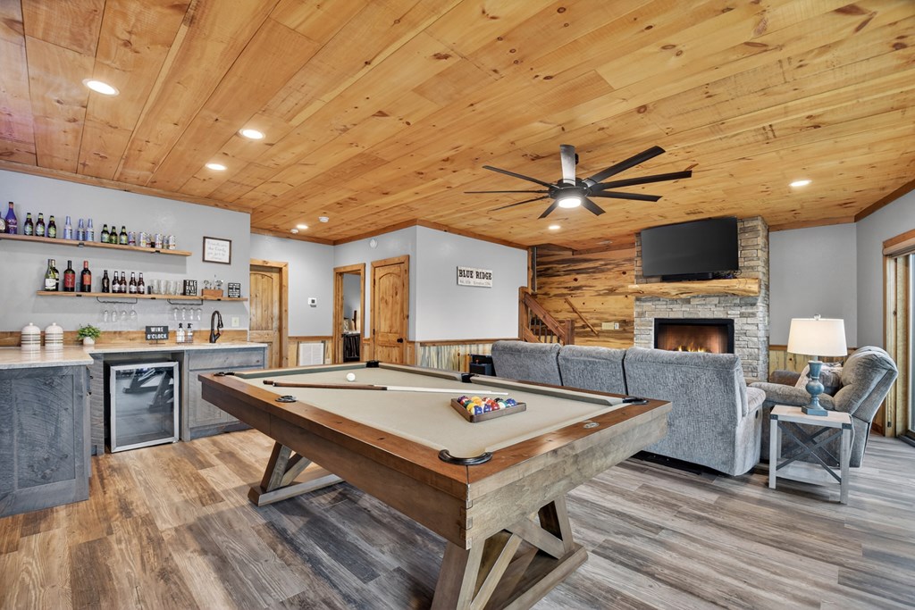 1601 Shady Falls Road