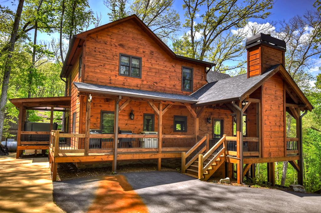 1601 Shady Falls Road