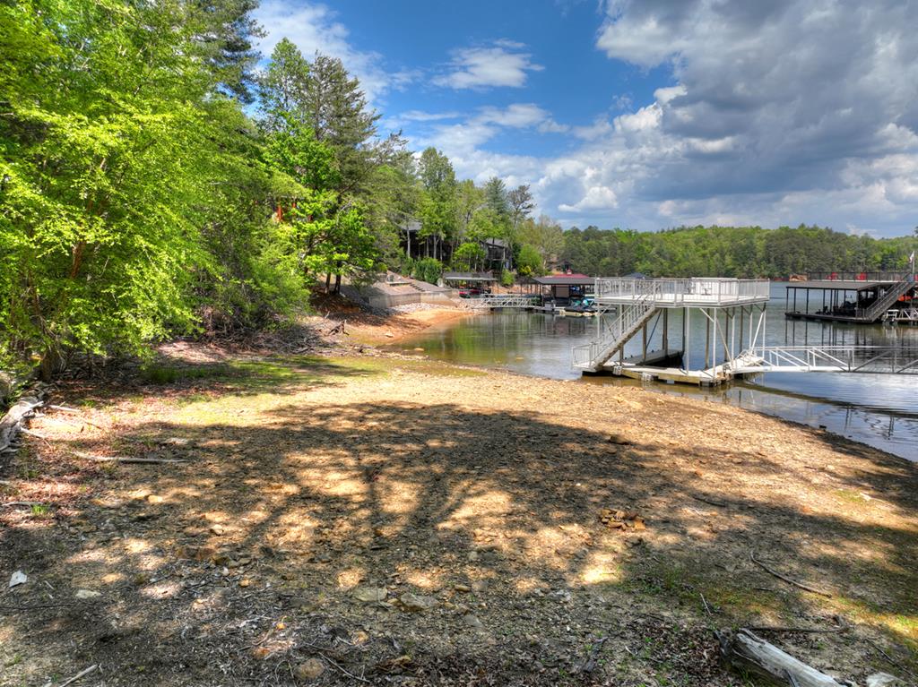 1601 Shady Falls Road