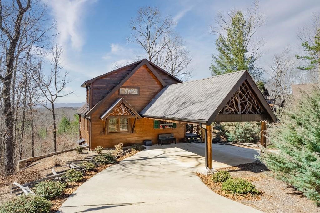 560 Endless View Road