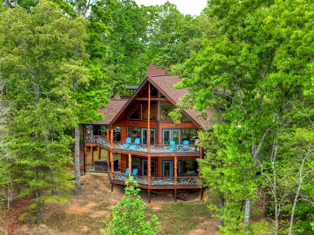 560 Endless View Road