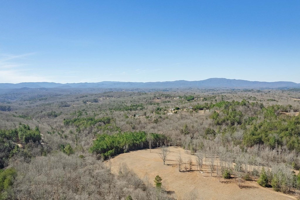 560 Endless View Road