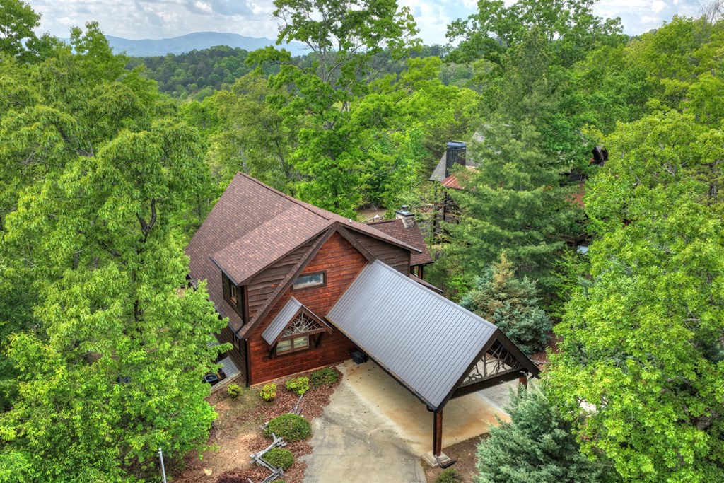 560 Endless View Road