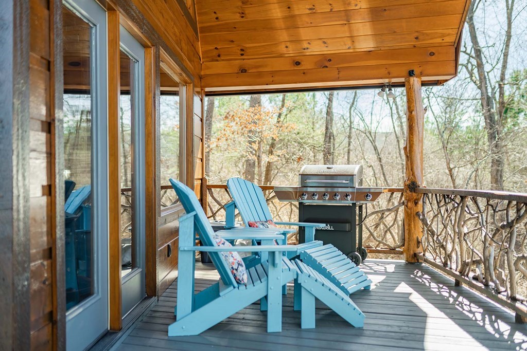 560 Endless View Road