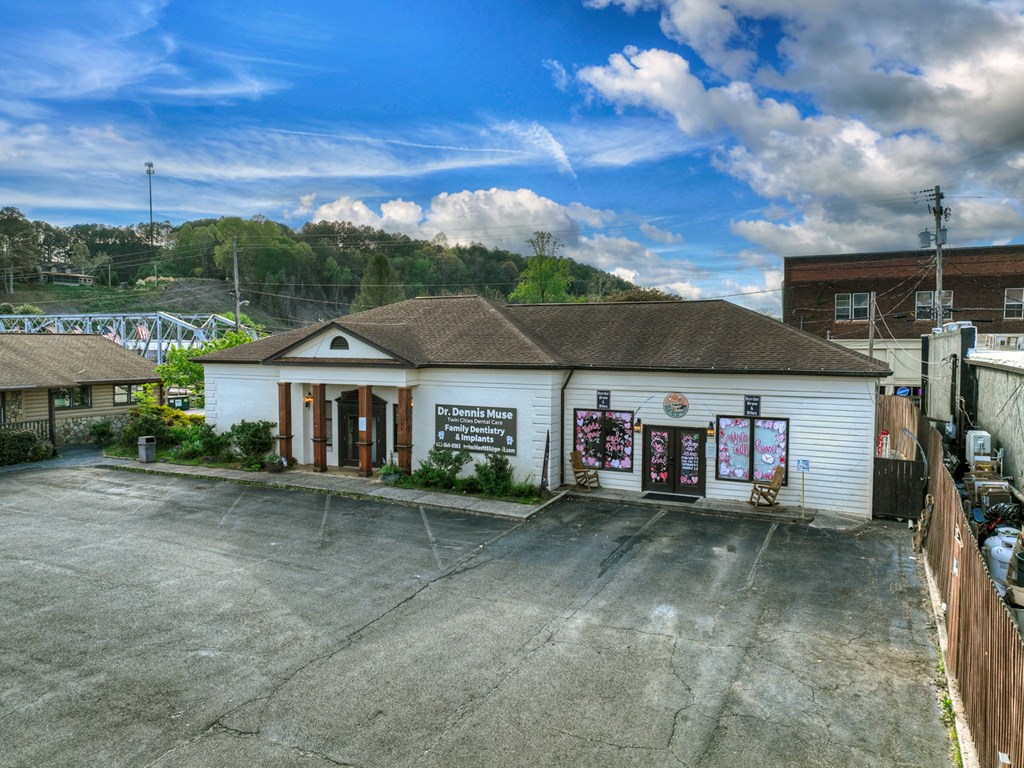 104 Grand Street