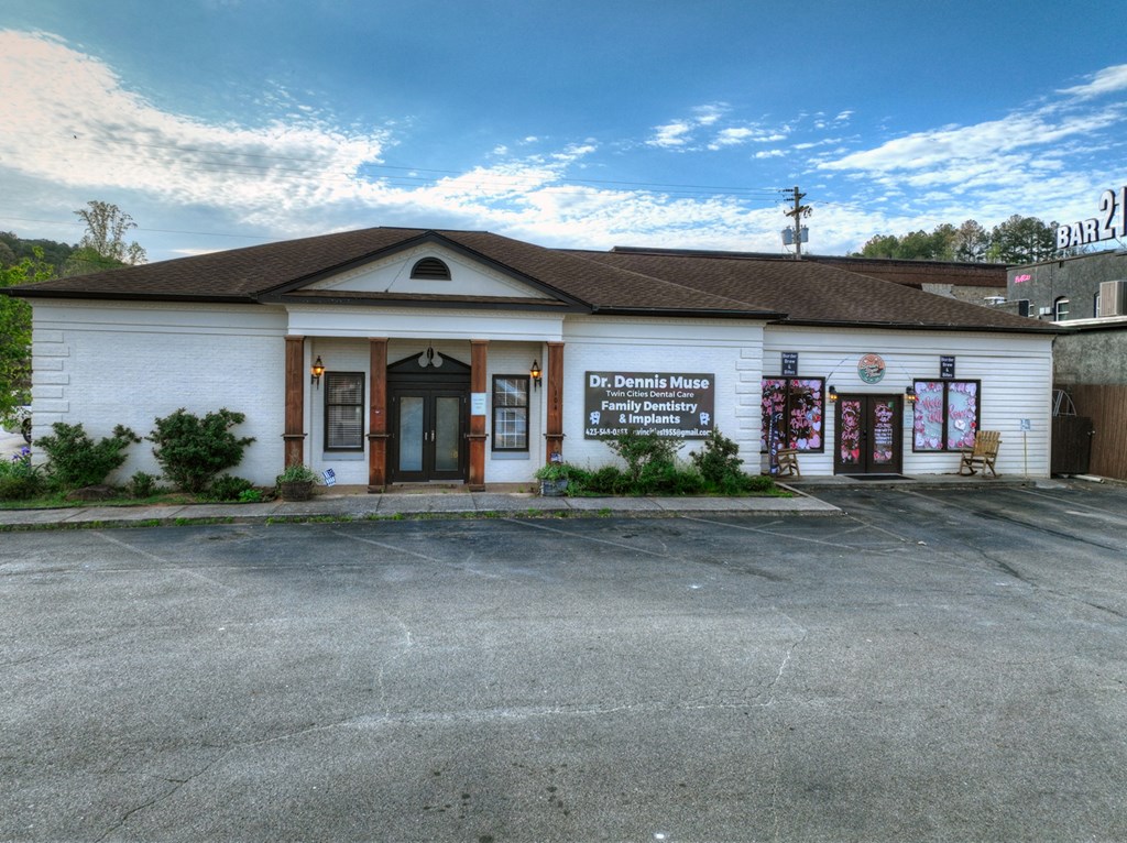 104 Grand Street