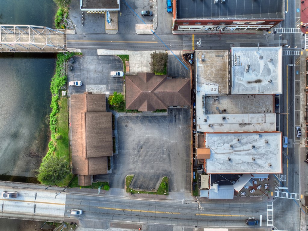 104 Grand Street