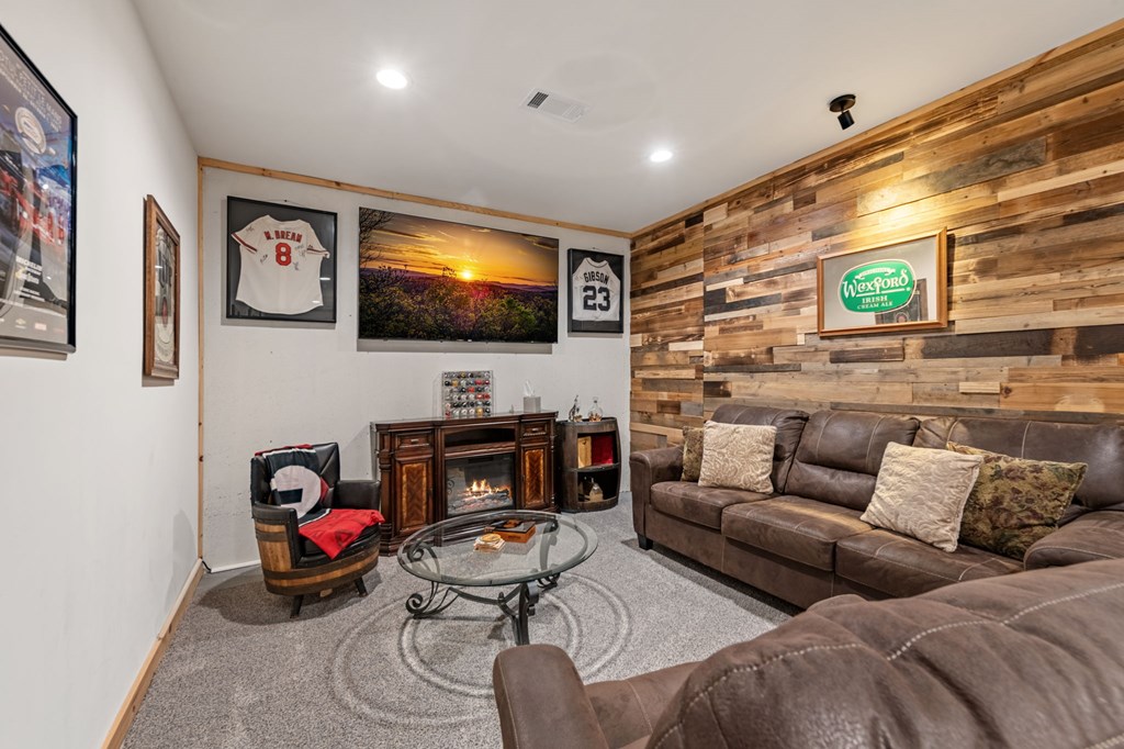 490 Walnut Hills Drive