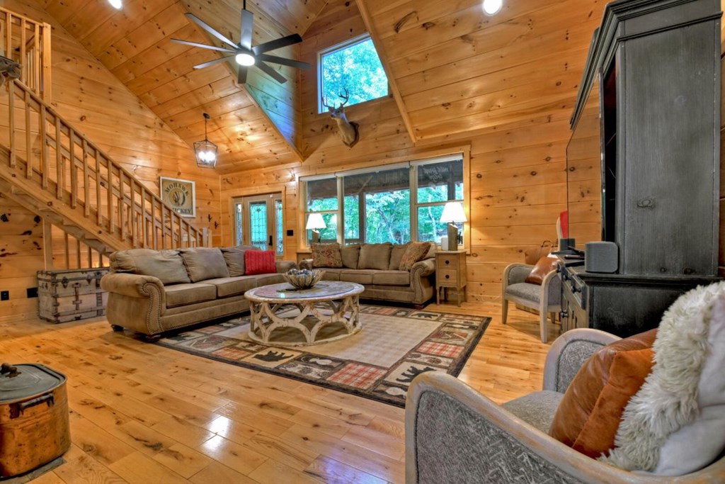 390 Twin Creeks Road