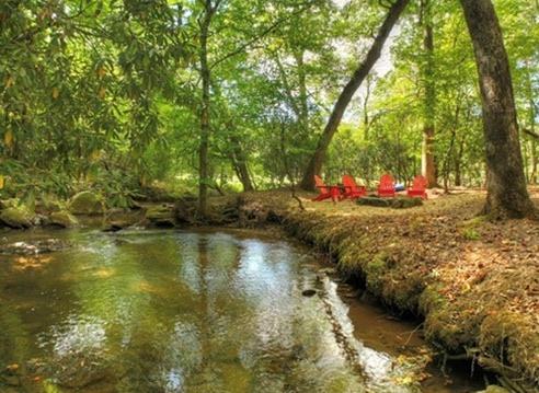 390 Twin Creeks Road