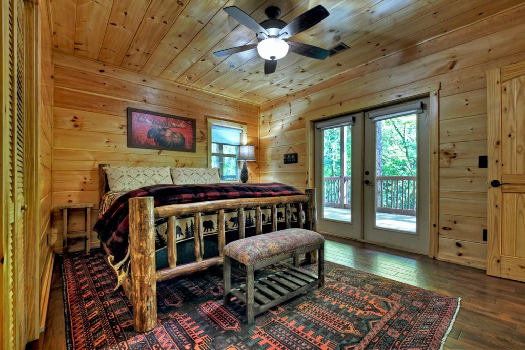 390 Twin Creeks Road