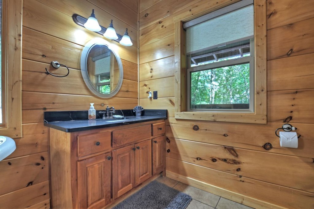 390 Twin Creeks Road