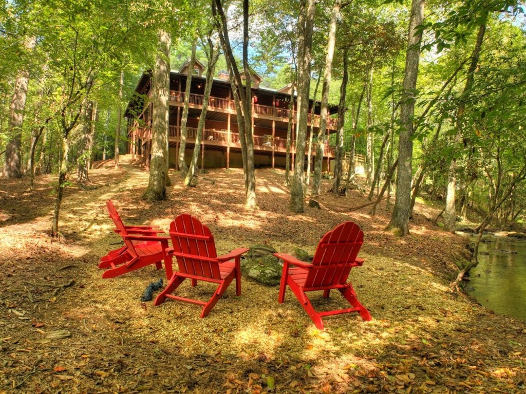 390 Twin Creeks Road