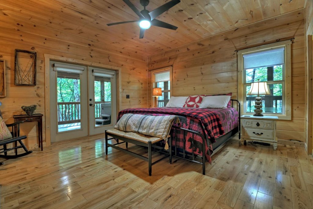 390 Twin Creeks Road