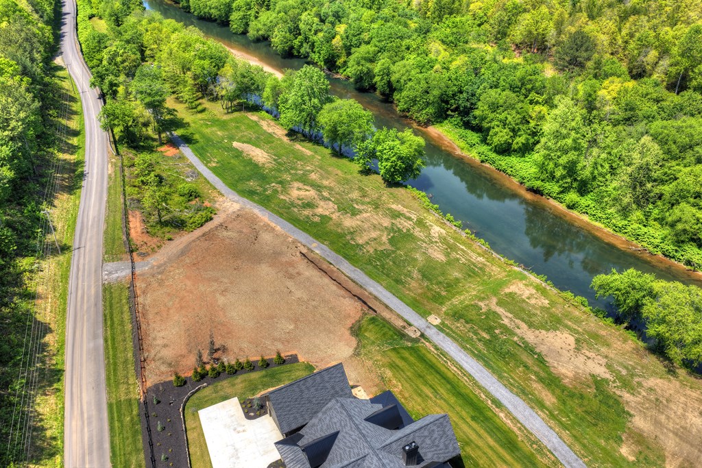 1733 Grassy Creek Road