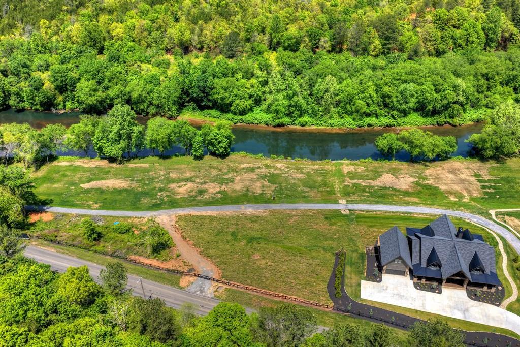 1717 Grassy Creek Road