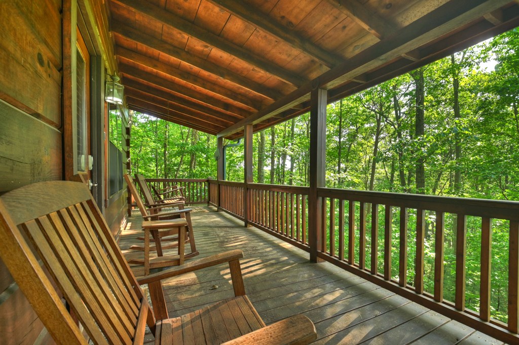 423 Laurel Creek Road