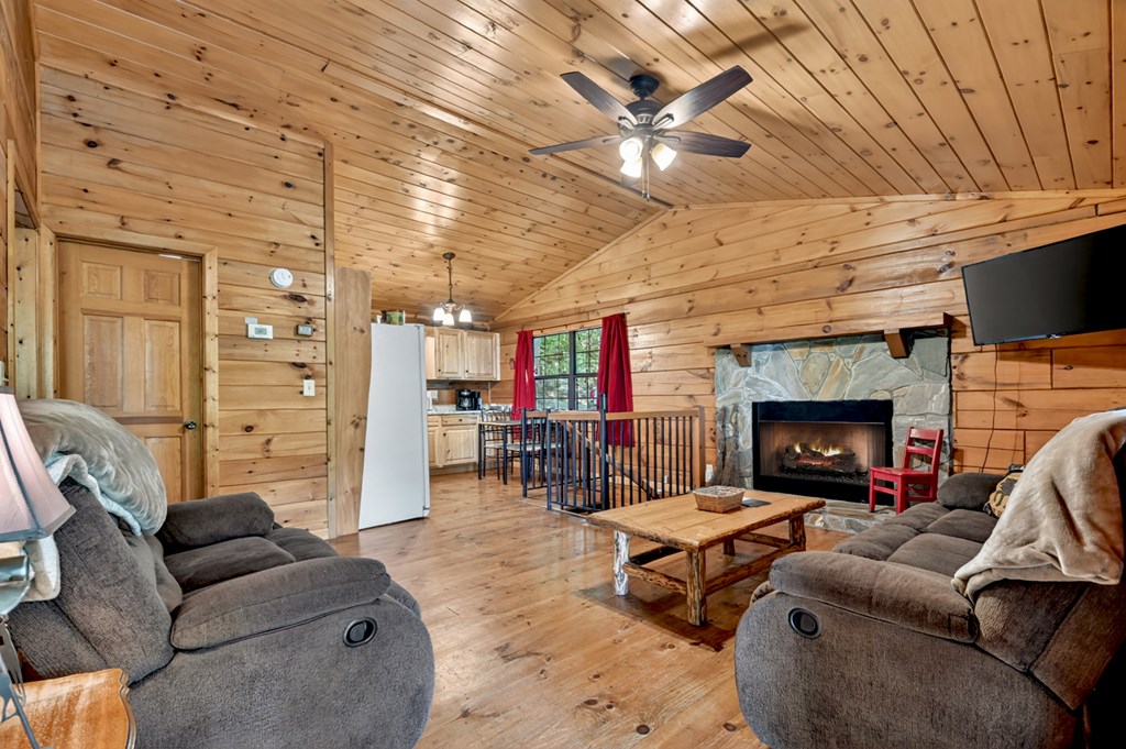 423 Laurel Creek Road