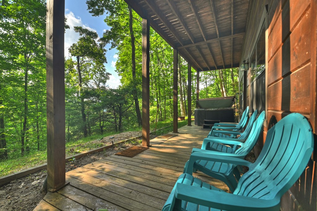 423 Laurel Creek Road