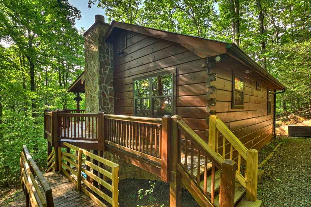 423 Laurel Creek Road